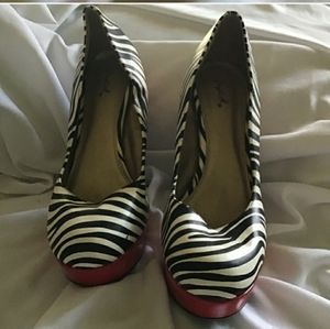 Women's Qupid Sexy Stiletto Pump Heels Zebra Print